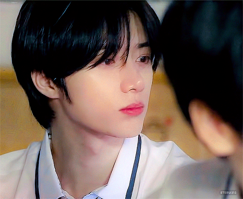 [잡담] 예쁜남돌 얼굴 너무 내취향이다.. | 인스티즈