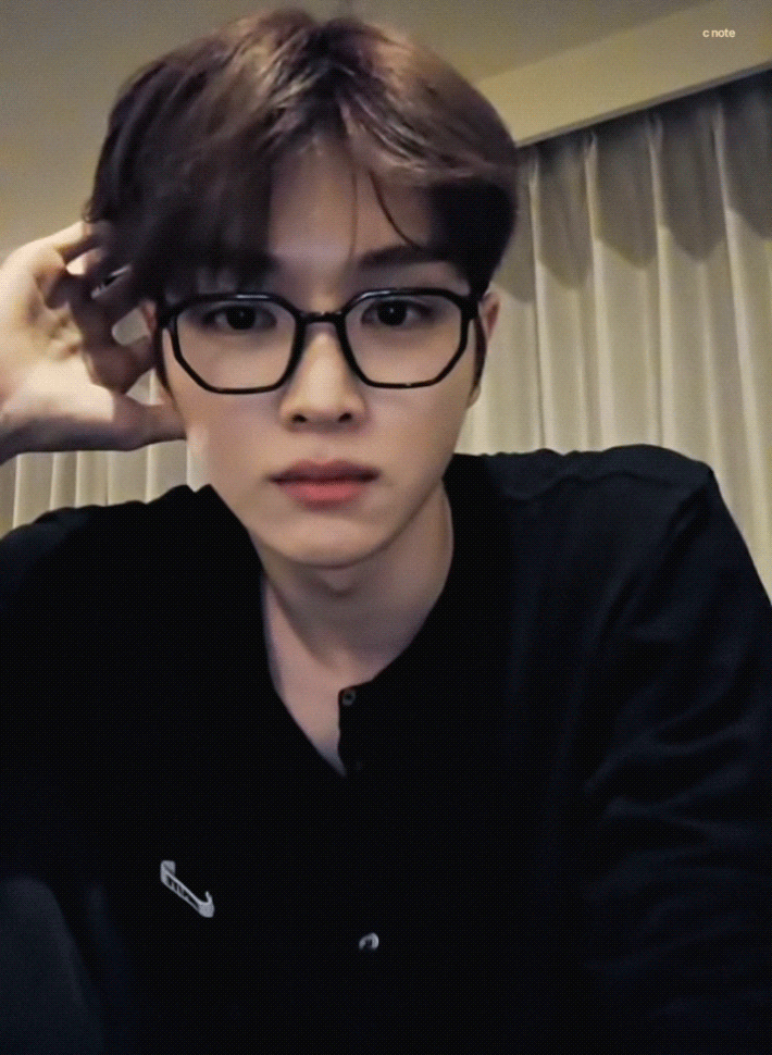 [잡담] 오늘 성찬 안경쓴거 보니깐 | 인스티즈