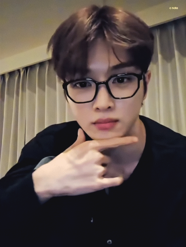 [잡담] 오늘 성찬 안경쓴거 보니깐 | 인스티즈