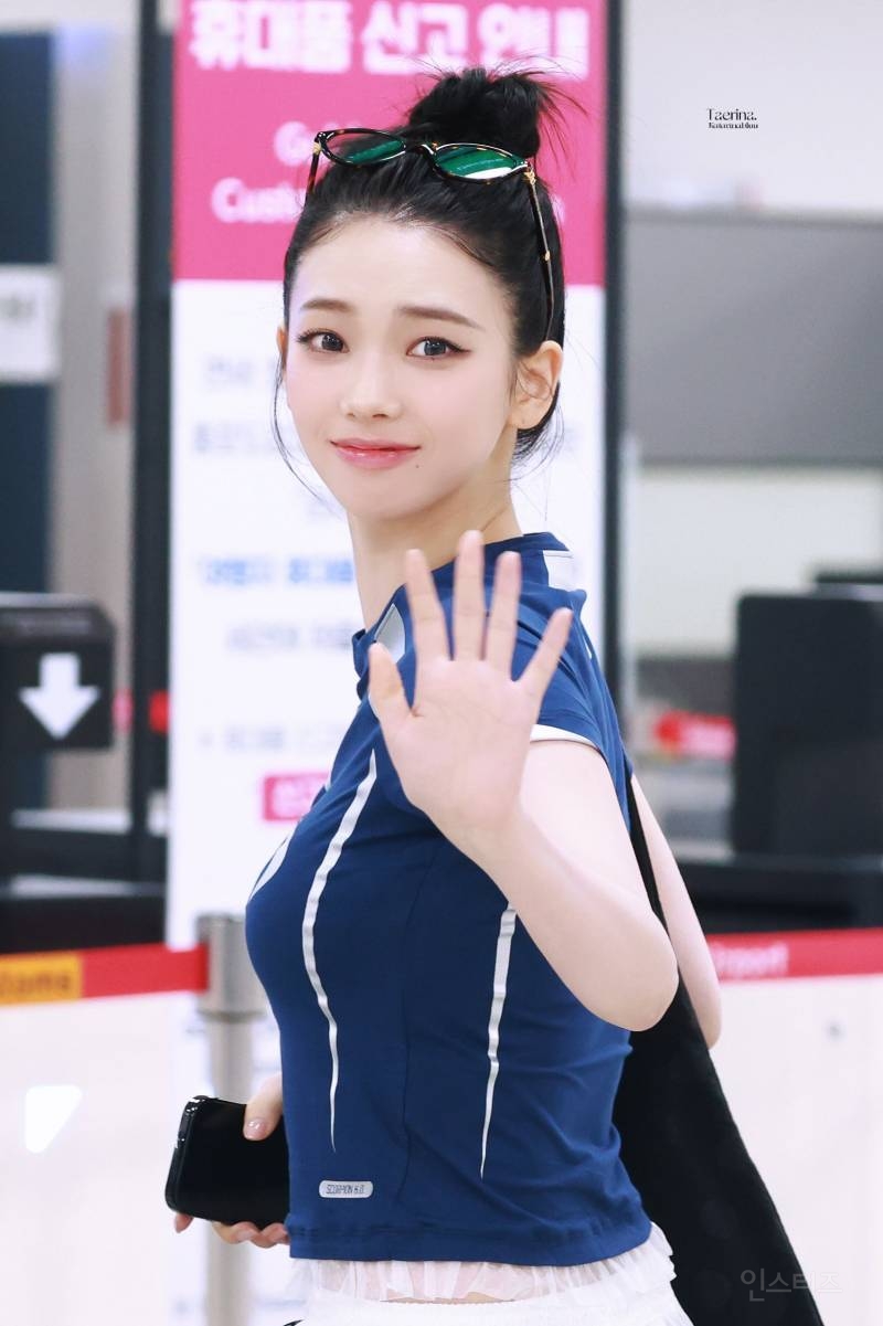 어제 카리나 김포공항 입국 jpg - 인스티즈(instiz) 이슈 카테고리