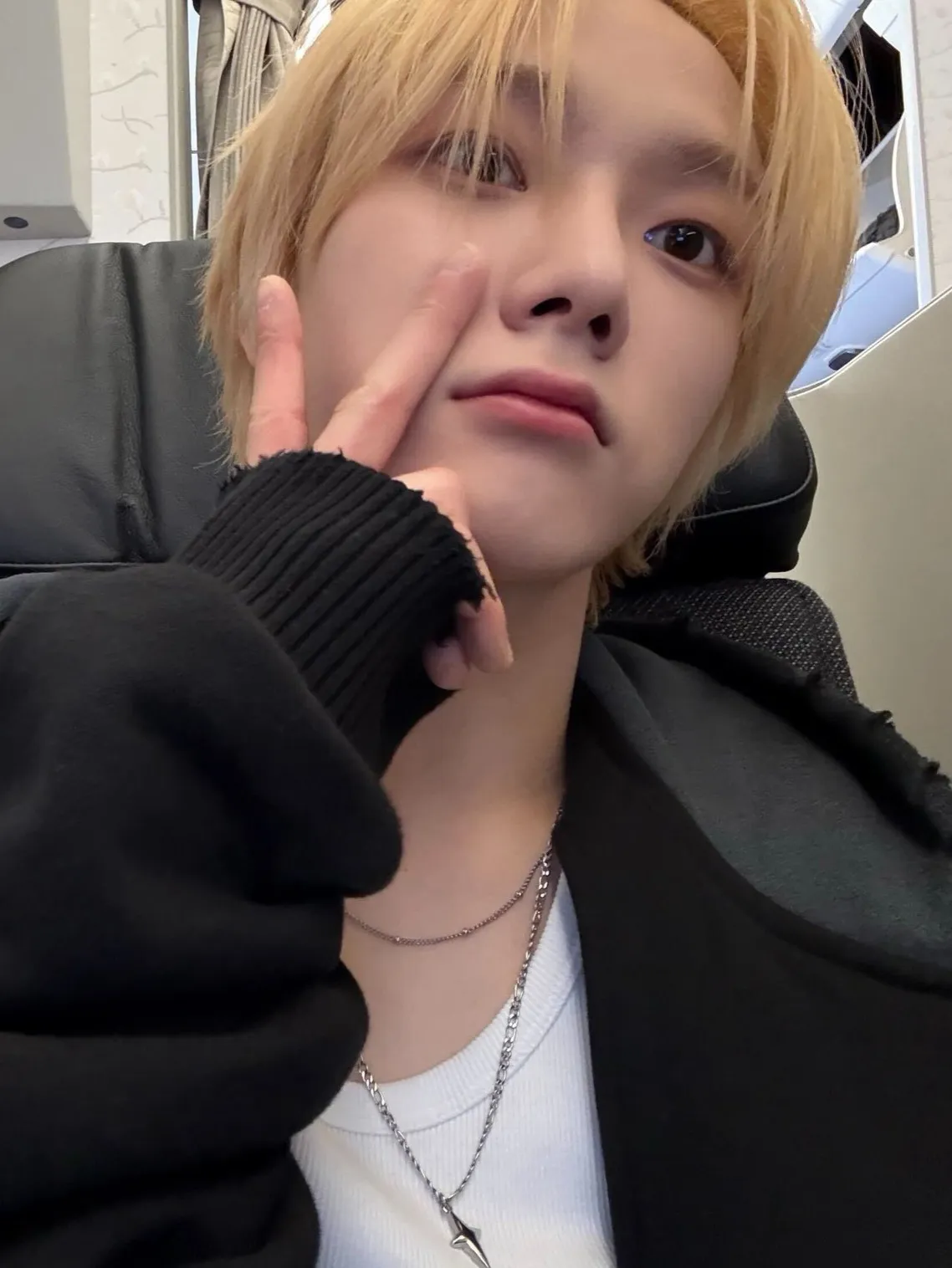 둘 중에 하나만 먹을 수 있다면 떡국 vs 떡만둣국 | 인스티즈