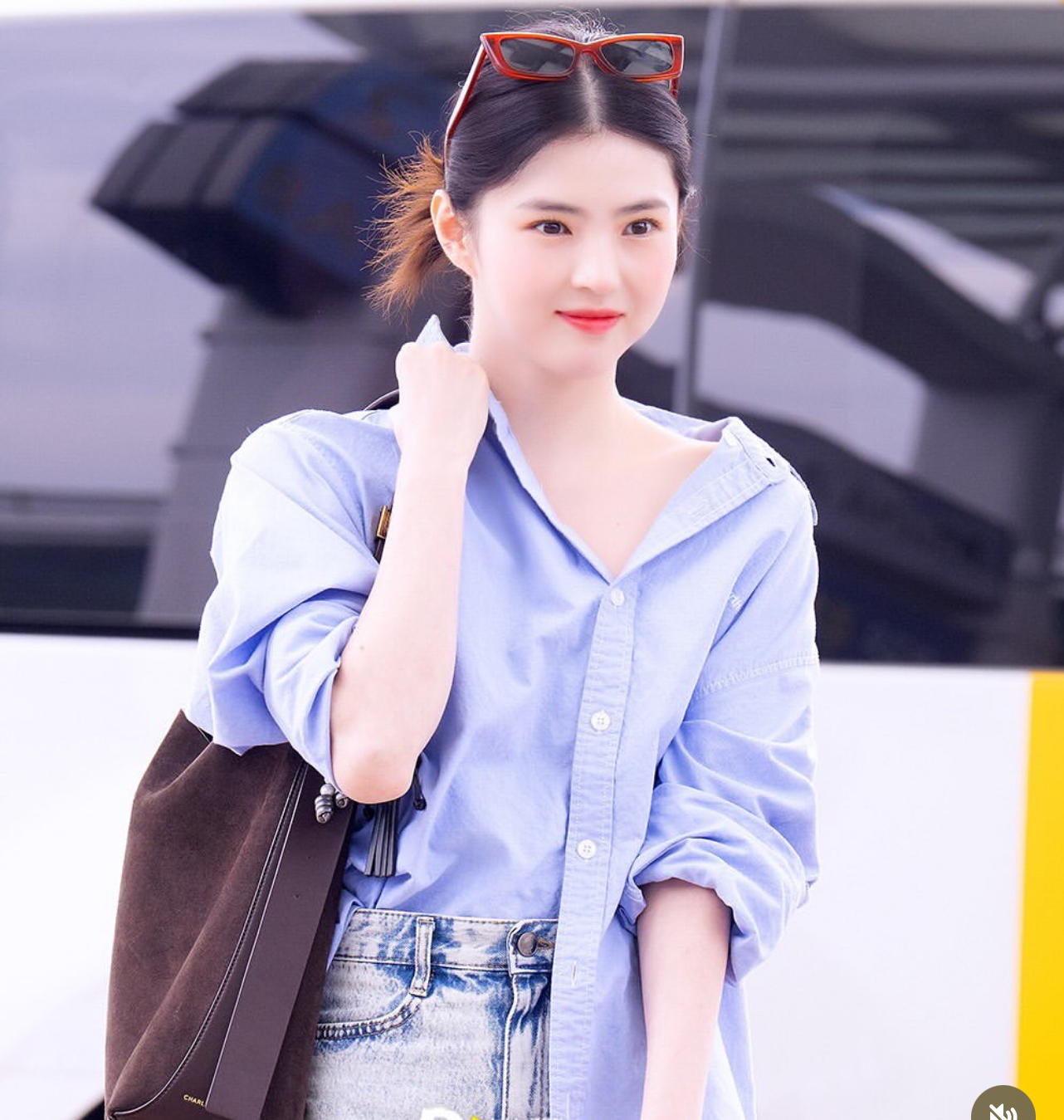 [잡담] 한소희는...화장 잘받는 얼굴이야?? | 인스티즈