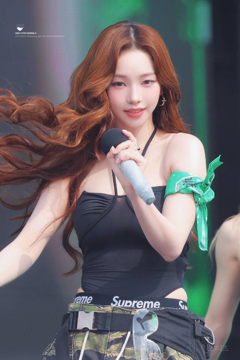 다시보는 솔로 카리나 워터밤 고화질jpg | 인스티즈