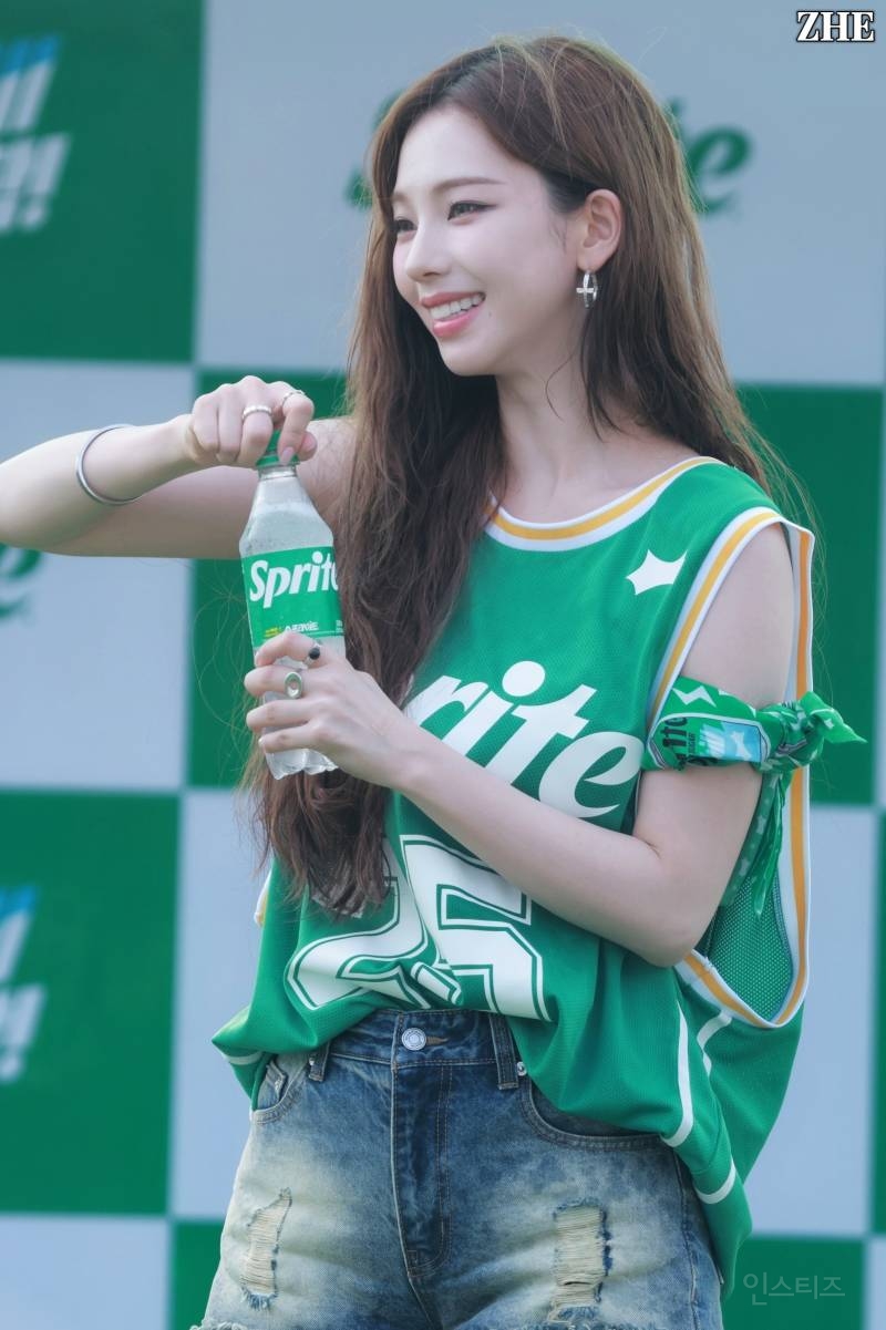 다시보는 솔로 카리나 워터밤 고화질jpg | 인스티즈