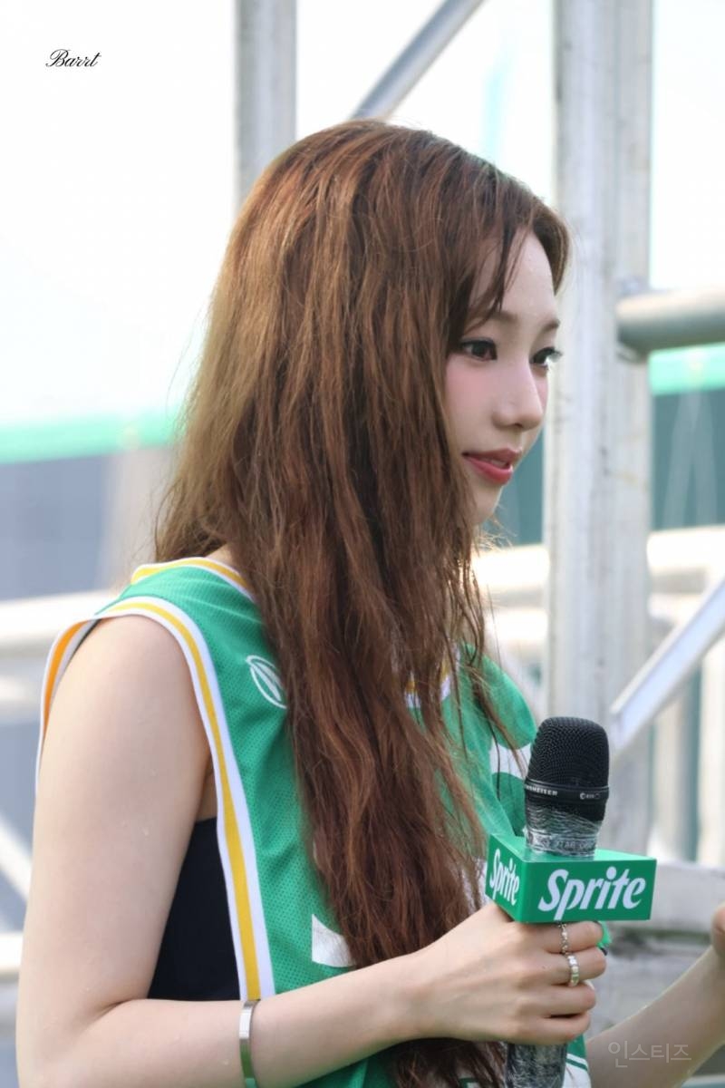 다시보는 솔로 카리나 워터밤 고화질jpg | 인스티즈