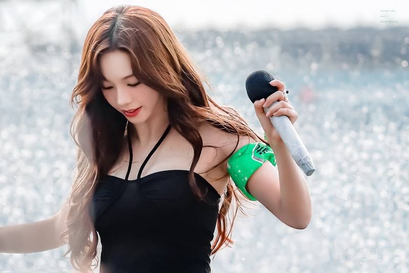 다시보는 솔로 카리나 워터밤 고화질jpg | 인스티즈