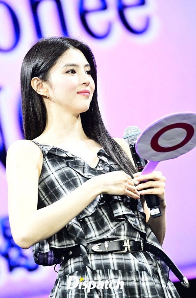 [잡담] 오늘 한소희 대만 팬싸 기사사진 | 인스티즈