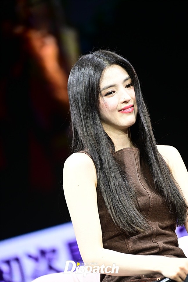 [잡담] 오늘 한소희 대만 팬싸 기사사진 | 인스티즈