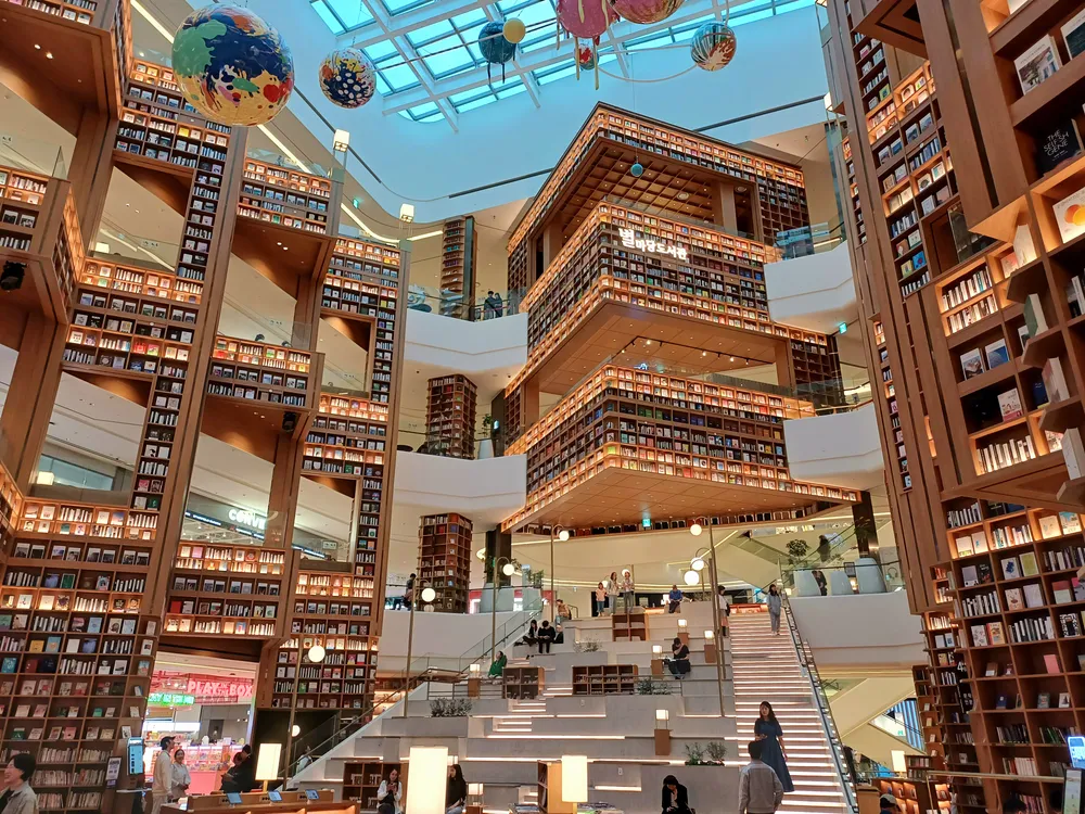 [잡담] 이름은 도서관인데 가보면 사진찍고있는사람 많은곳 | 인스티즈