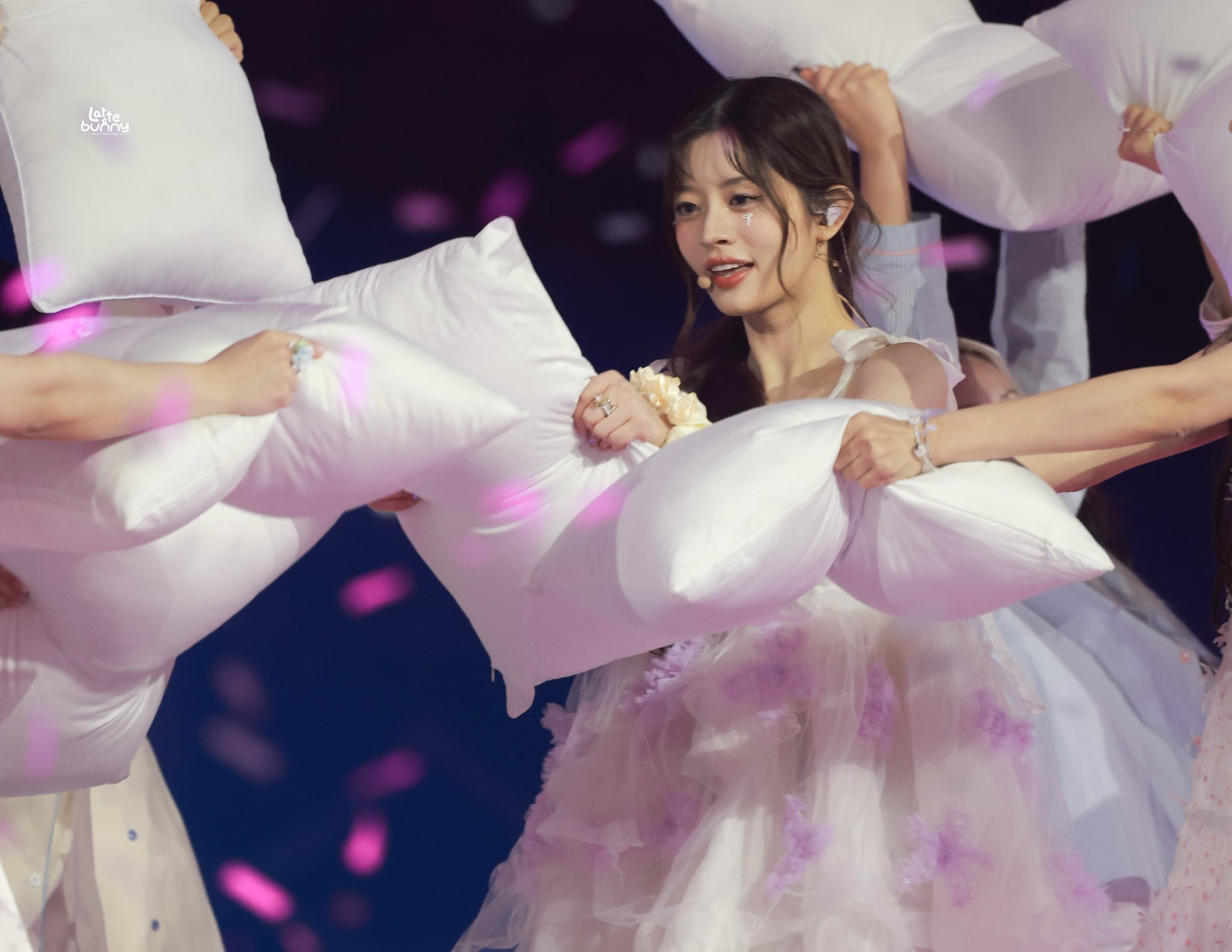 [잡담] 서로 추구미 정반대인 여돌 | 인스티즈