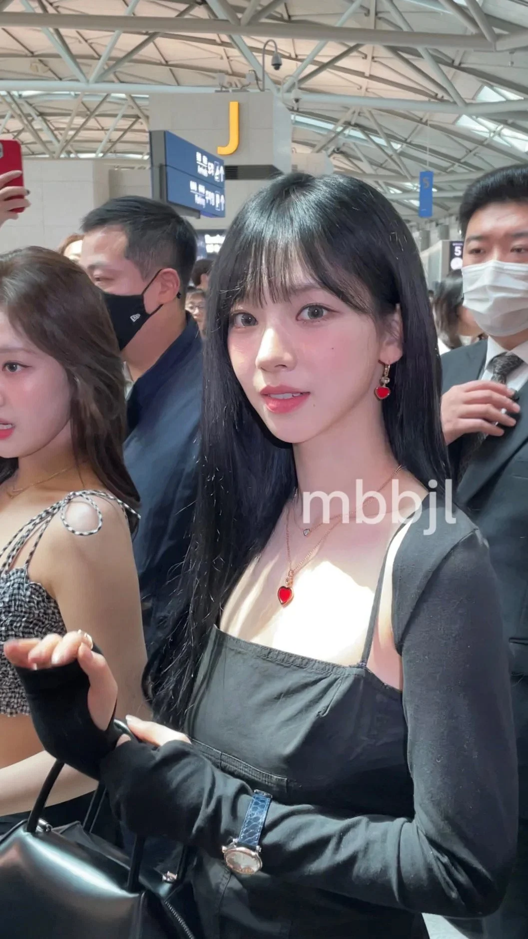 실물 느낌 나는 에스파 카리나 폰카짤.jpg | 인스티즈