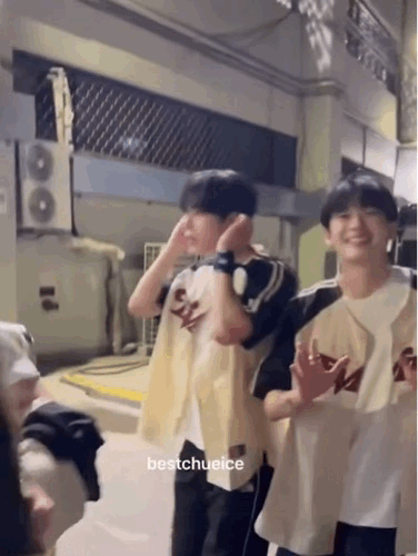 [잡담] 오늘 보플 목격담중에 잘생겼다고 생각한 3명 | 인스티즈