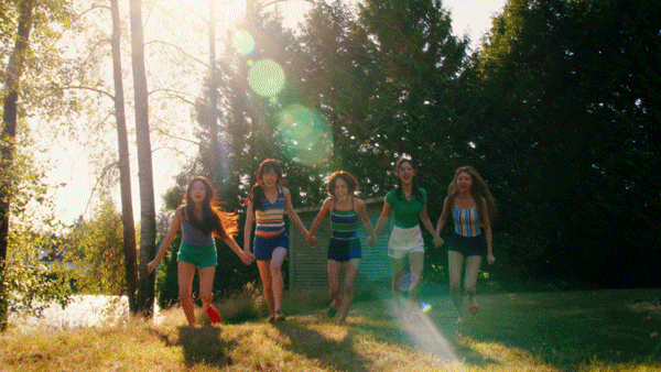 어제 컴백한 키키 'DANCING ALONE' 뮤비 비주얼.gif | 인스티즈