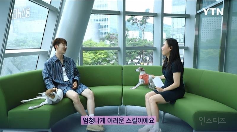 강아지 네마리랑 동시에 산책한다는 조권 .jpg | 인스티즈