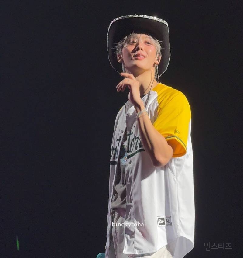 이번 남미투어에서 더 비주얼 돋보인 남돌.jpg | 인스티즈