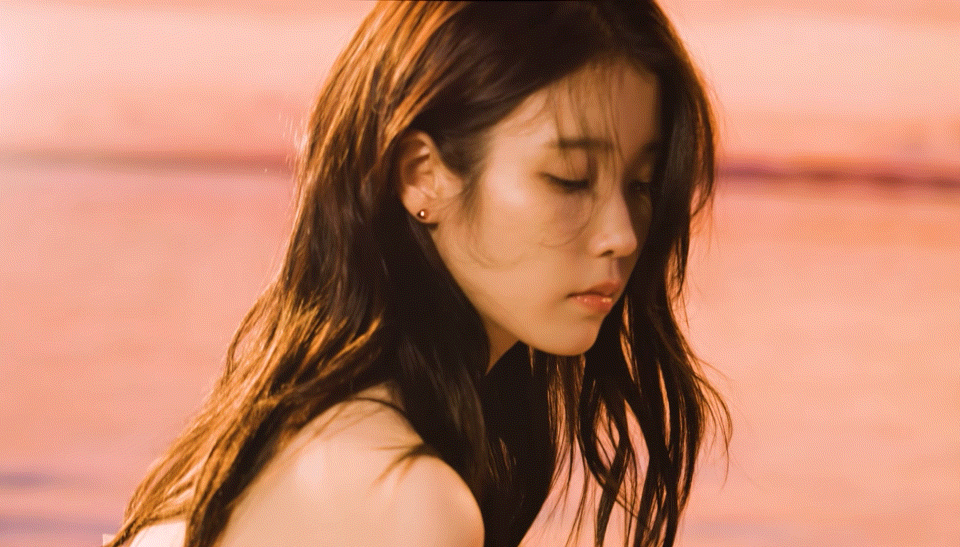 [잡담] 아니 아이유 얼굴 실환가 | 인스티즈