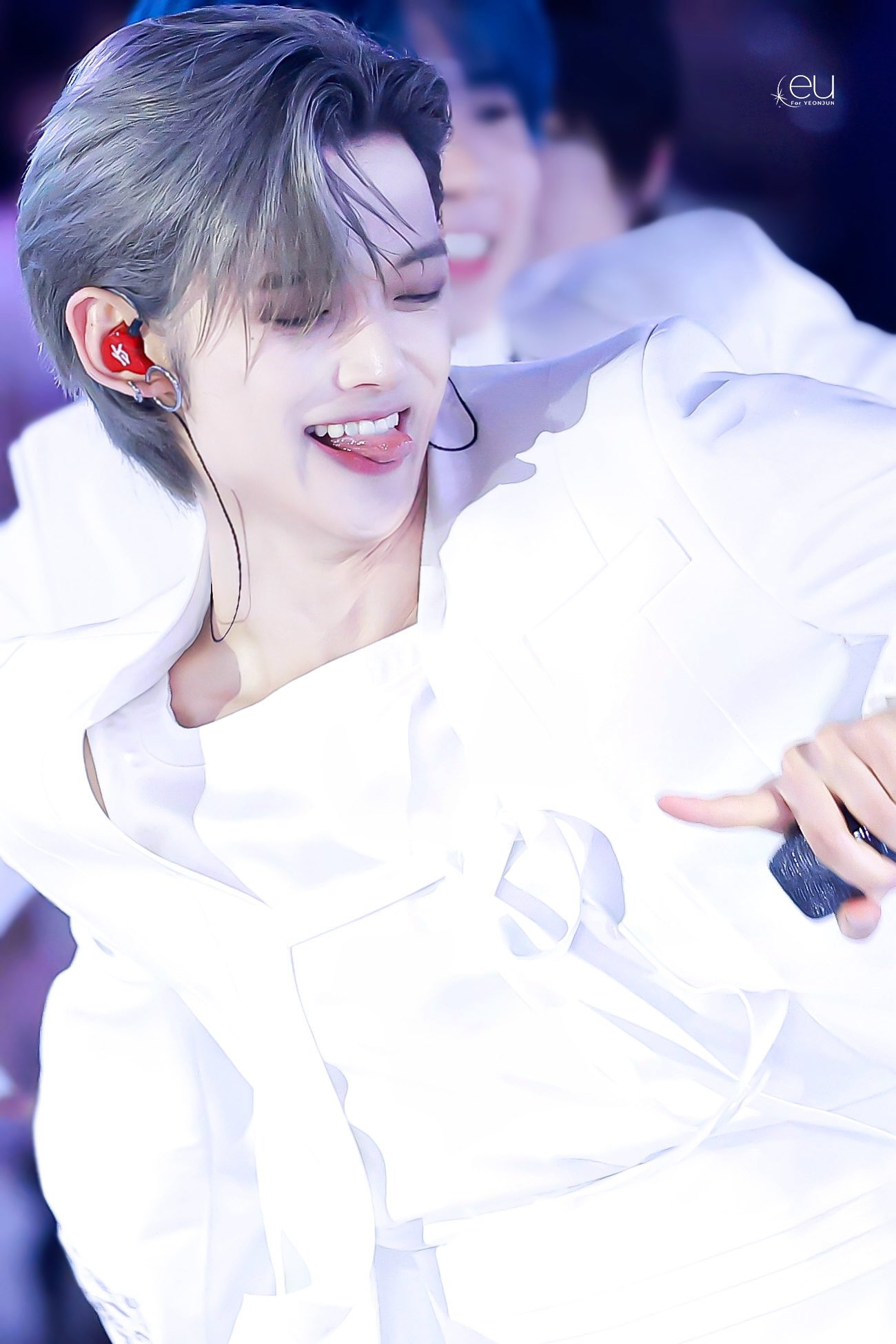 [잡담] 투바투 이 의상들 제작한 곳이 다 같은 곳이래 | 인스티즈