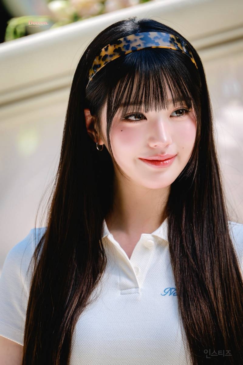 오늘 상하이 뉴발란스 행사 참석한 장원영 | 인스티즈