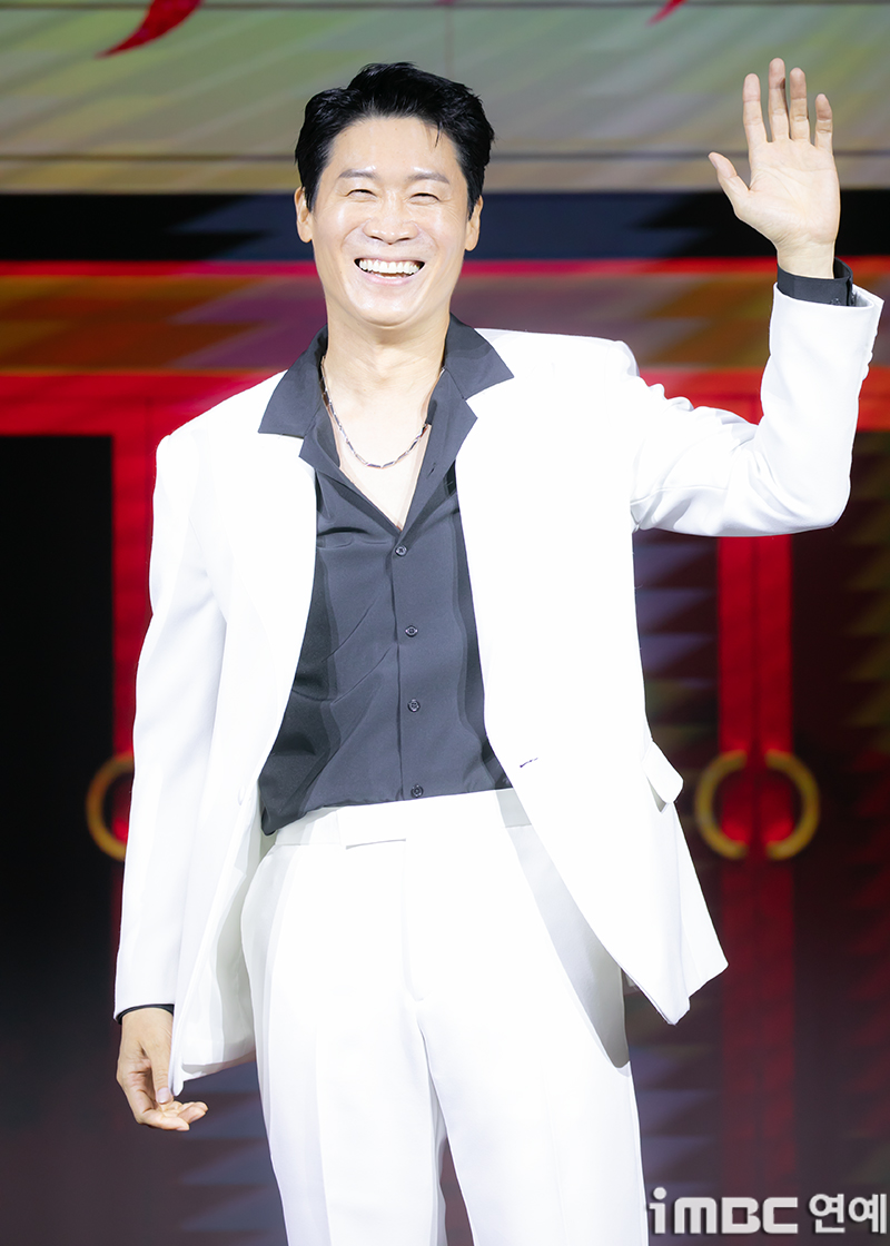 [잡담] 애마 제작발표회 포토타임 | 인스티즈