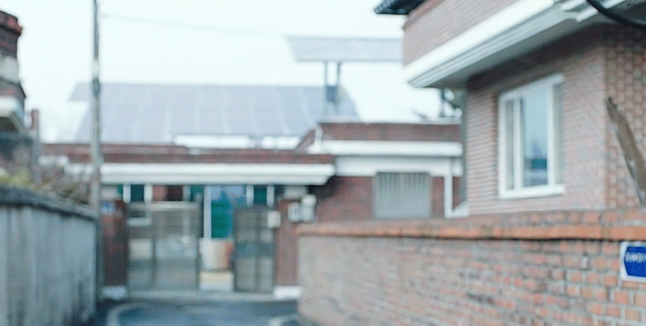 얼굴에 액션이 없는데 의외로 액션 잘한다는 배우 .gif | 인스티즈