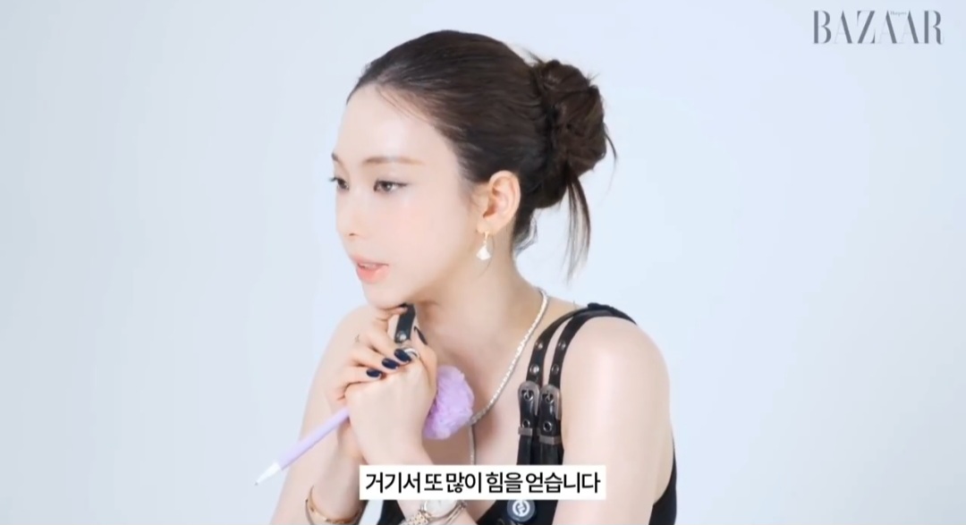 카리나의 자존감 지킴이라는 카리나의 어머니 | 인스티즈