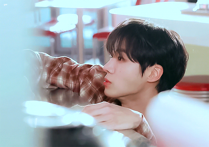 [잡담] 사진이나 움짱 볼때마다 느끼는건데 추영우 | 인스티즈