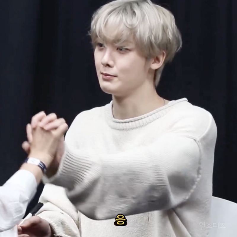 팬한테 냅따 오빠라 불러버리는 윤산하 .jpgif | 인스티즈