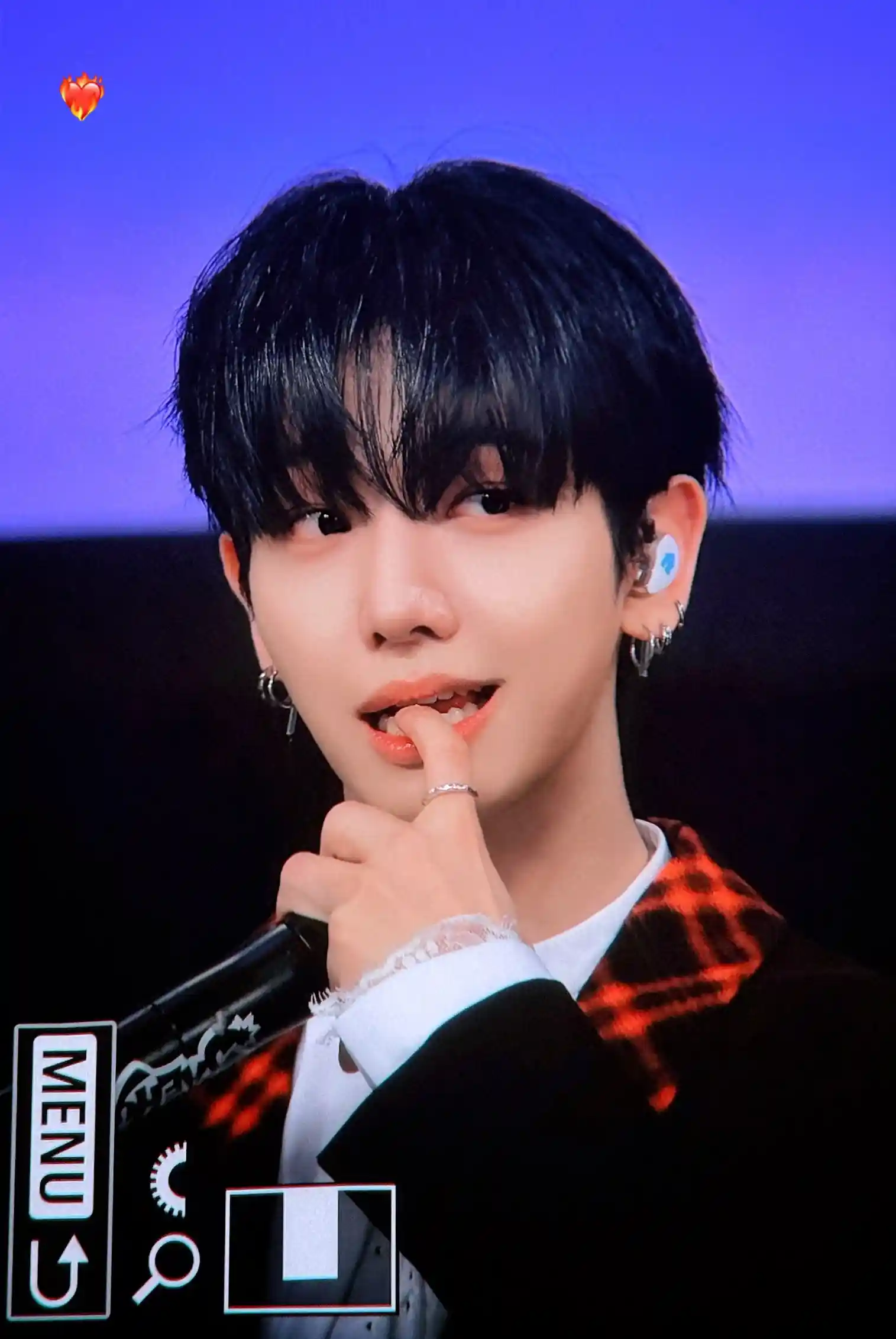 명재현 명왼 명른 프리뷰 (70) webp + 셀카 (3) webp + 링멍링 덍운덍 덍성덍 투샷 총 (7) webp 공유 | 인스티즈