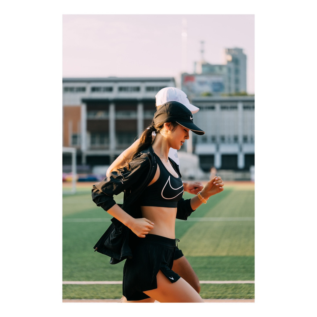 러닝하는 사진 올라온 뉴진스 다니엘jpg | 인스티즈