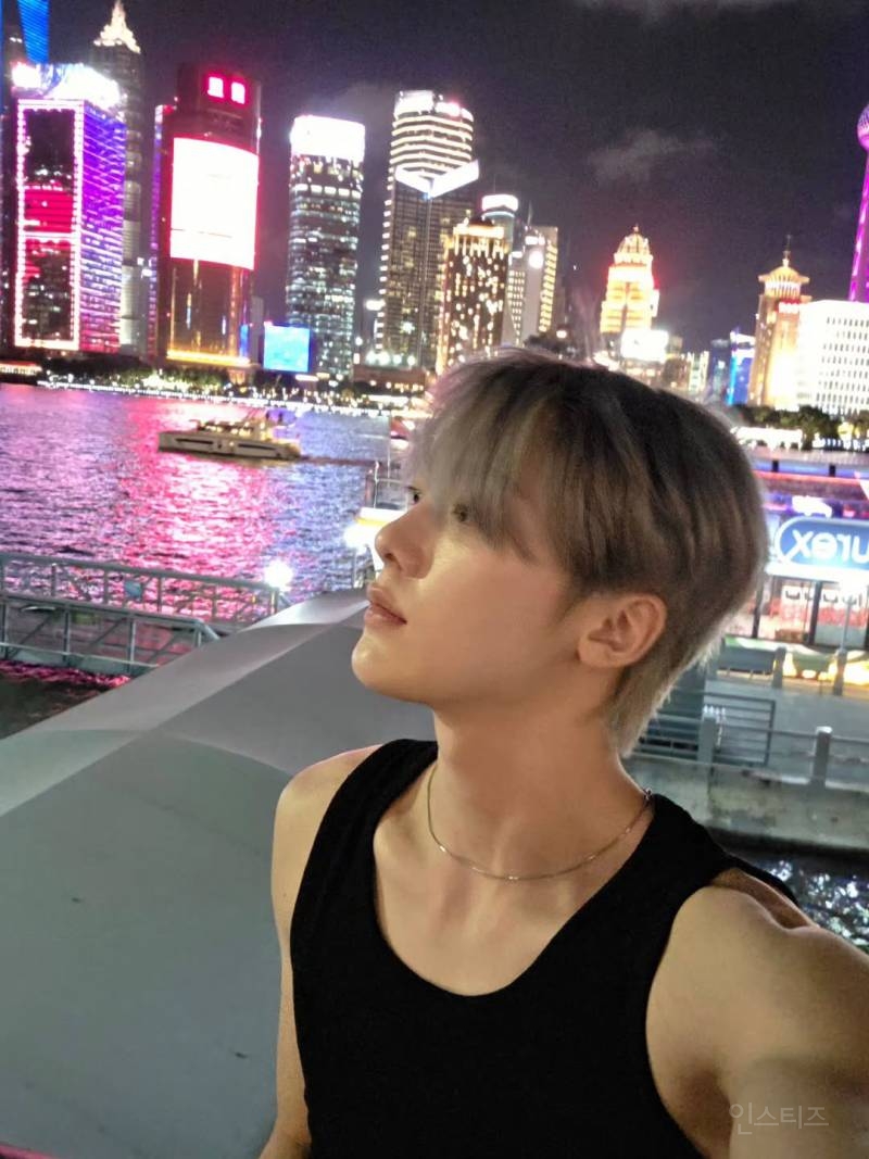 은발머리가 진짜 잘어울리는 윤산하.jpg | 인스티즈