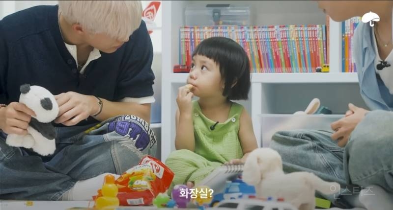 아기앞에서 삼촌미 뿜뿜 보여주면 생기는일.jpg | 인스티즈