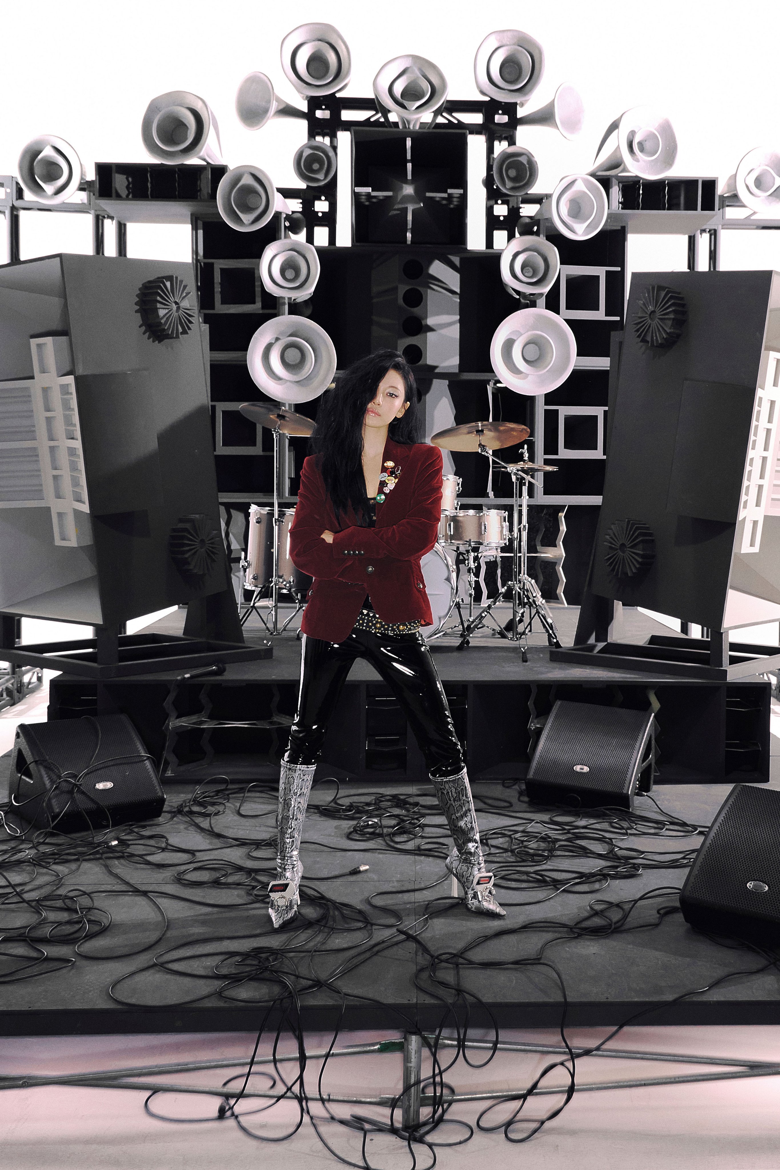 방금 뜬 에스파 카리나&닝닝 리치맨 티저사진jpg | 인스티즈