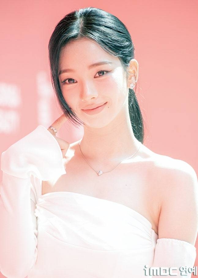 오늘 에스파 카리나 무신사 뷰티 페스타 개최 기념 행사 기사사진jpg | 인스티즈