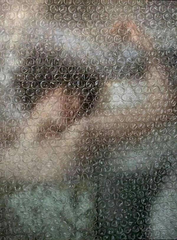 뽁뽁이로 감싼 그림 | 인스티즈