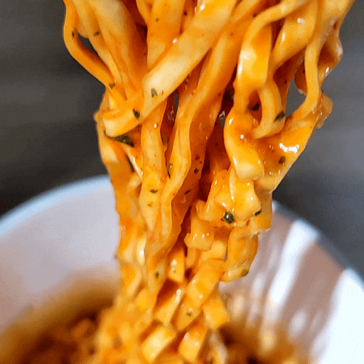 불닭 시리즈 중에서 악개가 많다는 라면.jpgif | 인스티즈