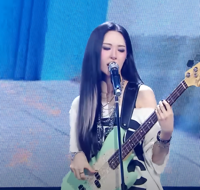 음방 별로 스타일링 보는 재미가 있는 선미 1주차 무대 모음 | 인스티즈