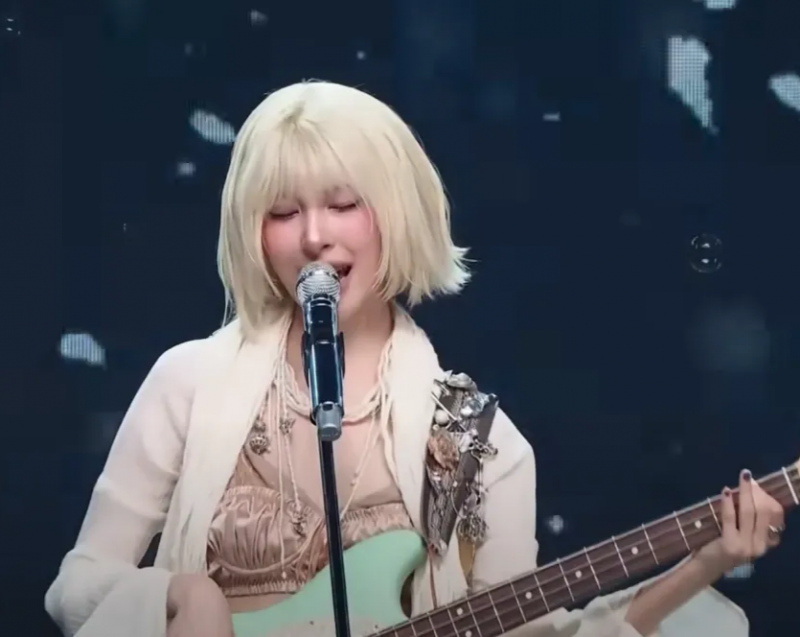 음방 별로 스타일링 보는 재미가 있는 선미 1주차 무대 모음 | 인스티즈