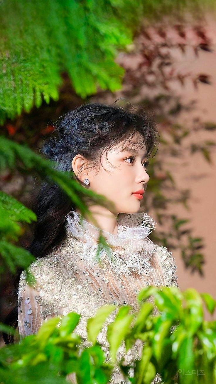 김유정 한복vs드레스 | 인스티즈