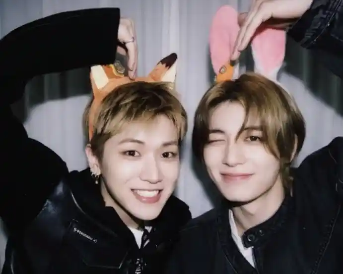 잏링잏 김이한 이상혁 포토회 폴라로이드 투샷 이상혁 링왼 링른 김이한 햔왼 햔른 개인샷 (16) webp 공유 | 인스티즈