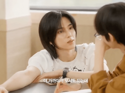 잘생긴 남자가 미술학원 모델로 온다면..? | 인스티즈