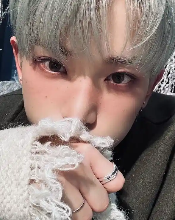 어쩌다 하루아를 사랑하게 됐는지 내가 왜 이 꼴이 됐는지 앤팀 시게타 하루아 룽왼 룽른 프리뷰 고화질 핀터레스트 느좋 남찍사 셀카 라방 캡처 저화질 포함 (430) webp 공유 | 인스티즈