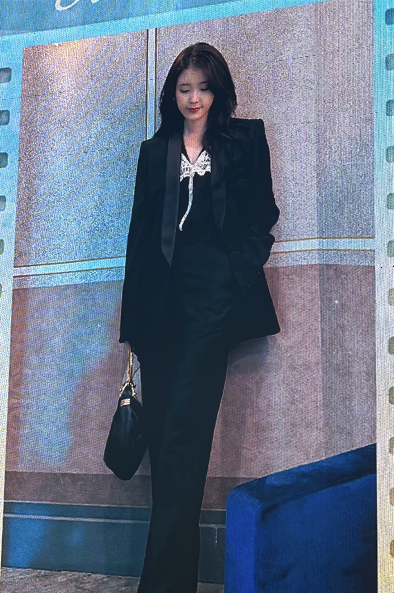 [잡담] 아이유가 풀어준 대군부인 희주 착장 두개 | 인스티즈