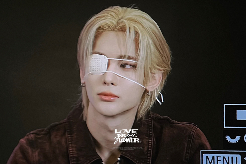 안대마저 스타일링으로 소화한 남돌 비주얼 | 인스티즈