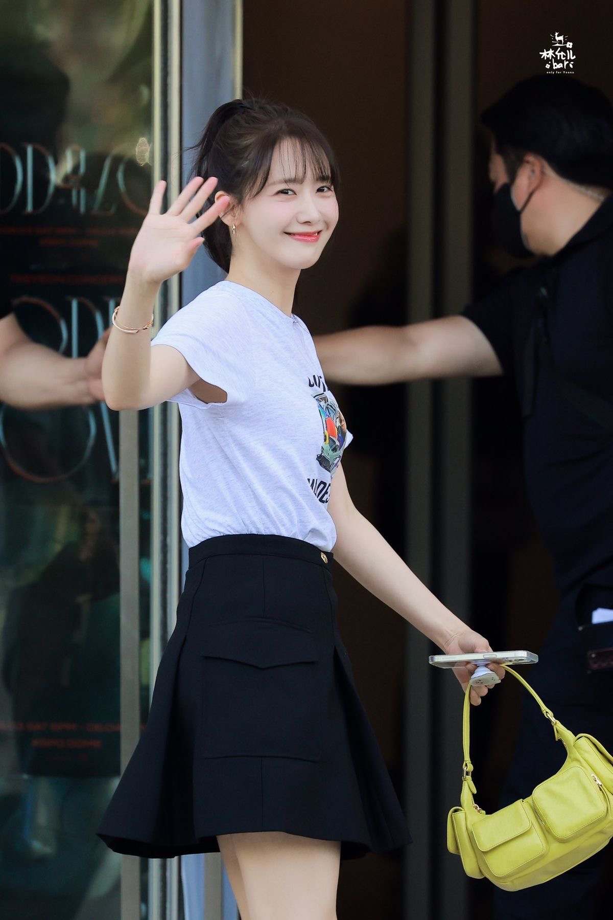 [잡담] 뭔가 윤아가 친언니면 진짜 어깨 하늘 뚫을 거 같지 않아? | 인스티즈