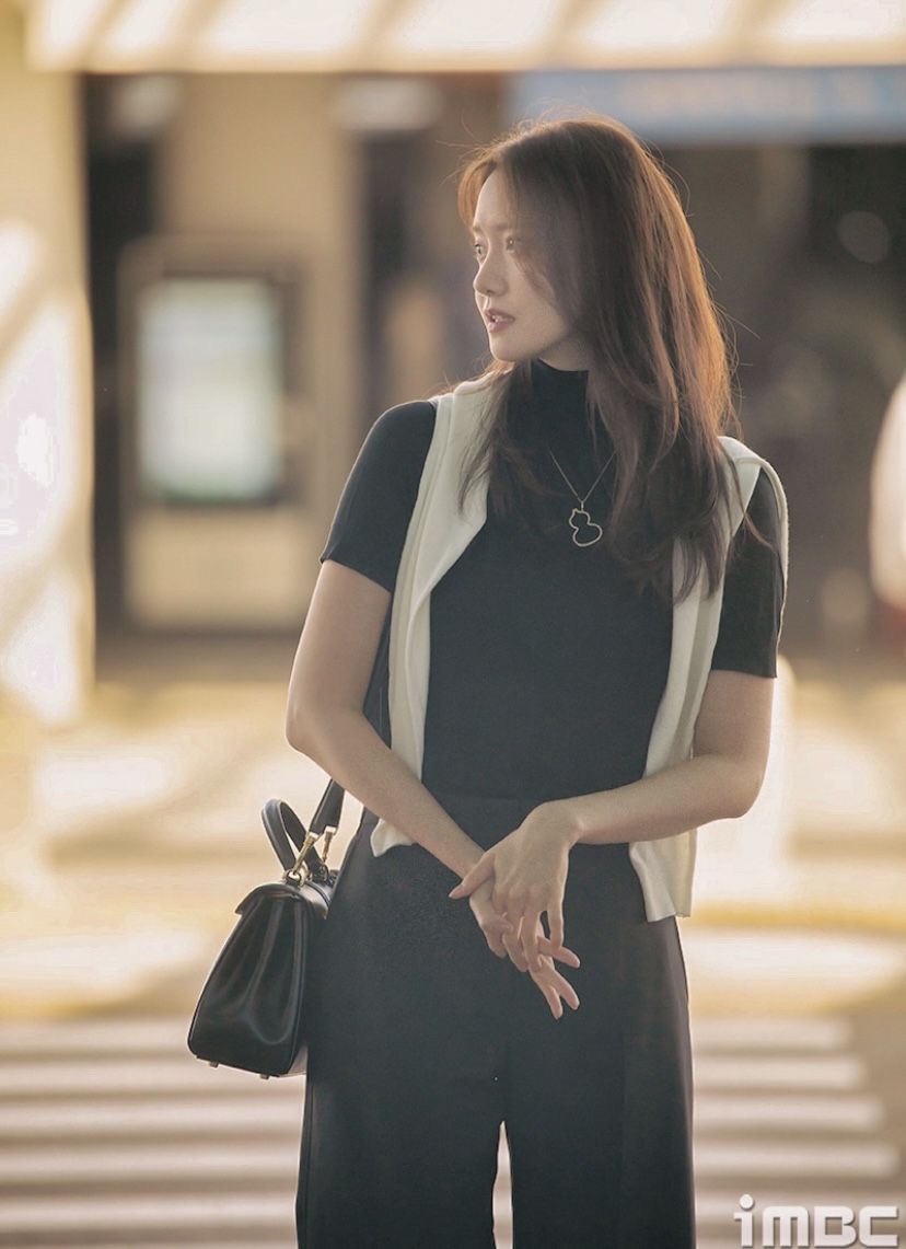 [잡담] 뭔가 윤아가 친언니면 진짜 어깨 하늘 뚫을 거 같지 않아? | 인스티즈