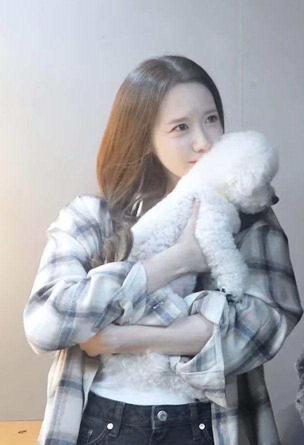 [잡담] 뭔가 윤아가 친언니면 진짜 어깨 하늘 뚫을 거 같지 않아? | 인스티즈