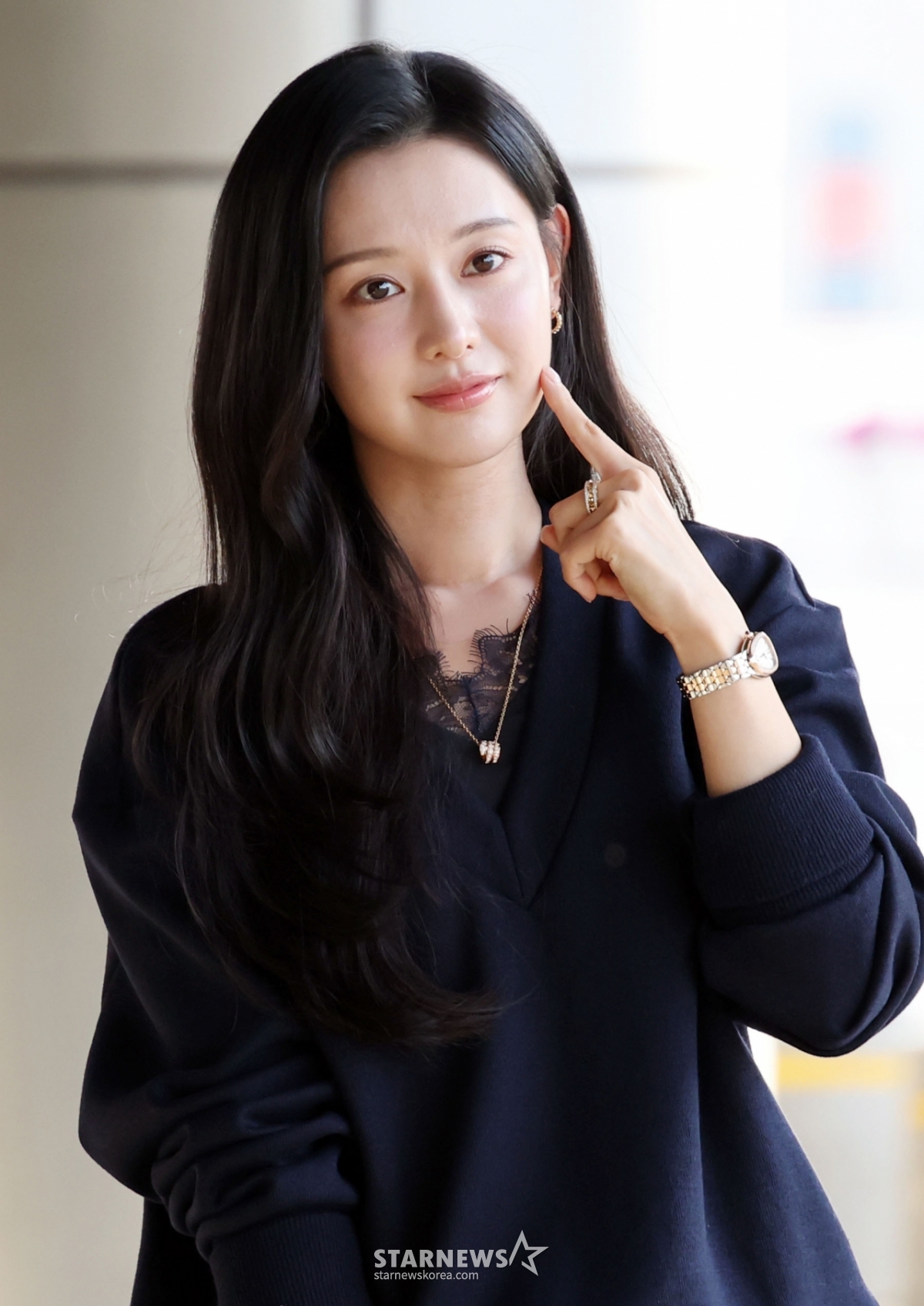 [잡담] 오늘자 김지원 출국 | 인스티즈