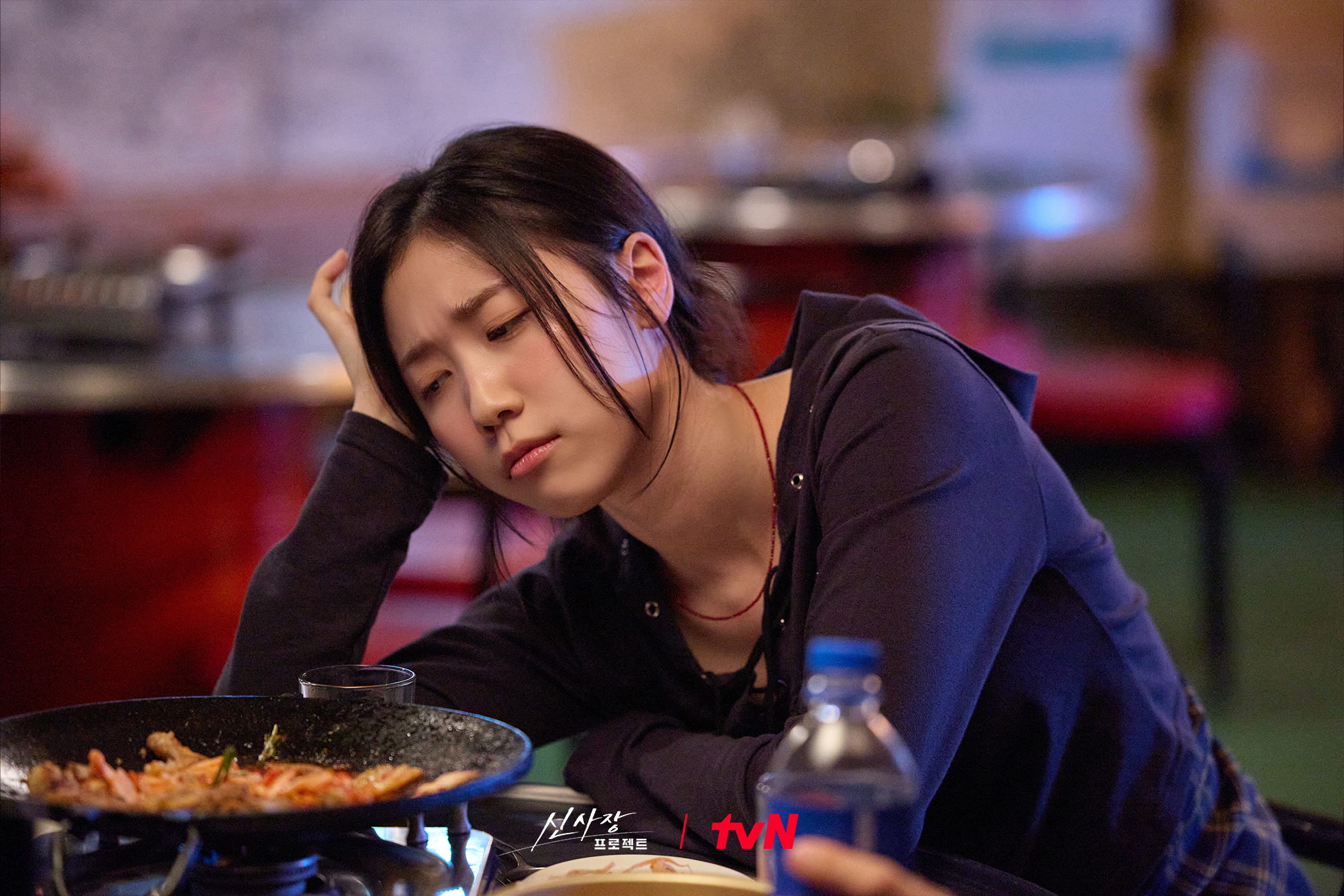 [잡담] 신사장프로젝트 한석규X배현성X이레 치킨집 직원 일동 집합! (･'◡´･)ゝ치킨은 맛있게 해결은 맛깔나게 회식은 얼큰하게?! | 인스티즈