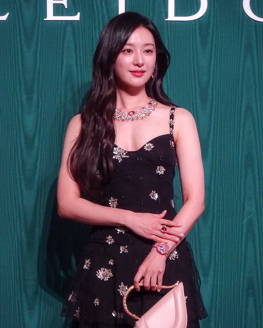 [잡담] 김지원 불가리 칼레이도스 전시 오프닝 포토윌 (어제 도쿄 행사) | 인스티즈