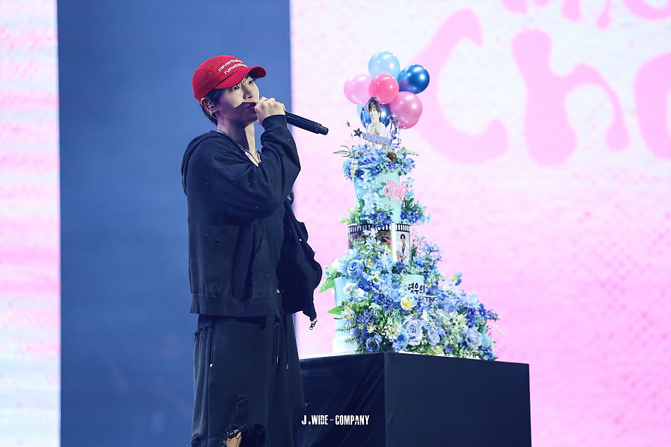 [잡담] 팬미때로 가고싶음.... | 인스티즈